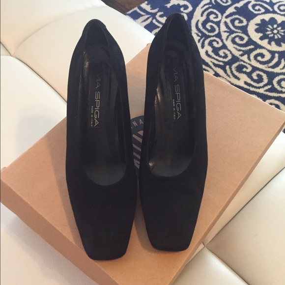 ❤️️ ❣️ SOLD❣️Vía Spiga Black Square Toe Pump