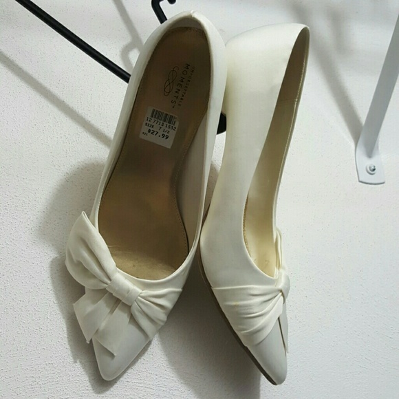 Unforgettable Moments Pumps