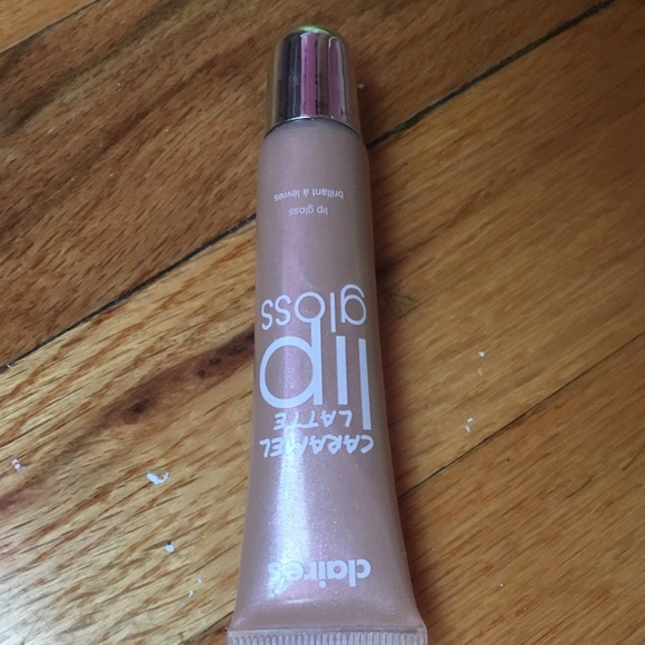 Never used lip gloss!!