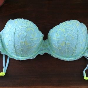 Victoria's Secret Pink bra