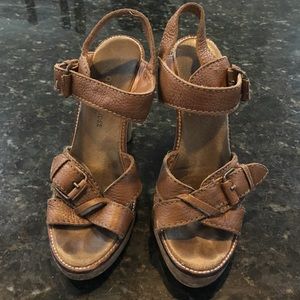 The best chloe-like alike sandals