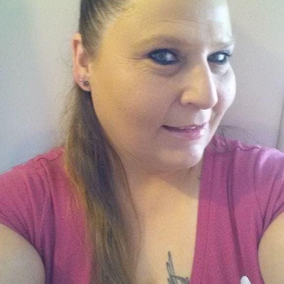 Meet your Posher, Cindy - Picture 1 of 1