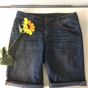 🎉HP🎉Jean Shorts