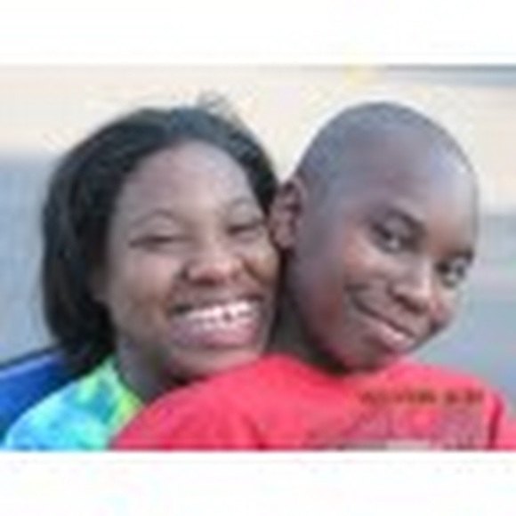 Meet your Posher, Kenyana - Picture 1 of 1