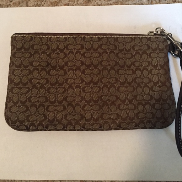 Coach - Picture 3 of 3