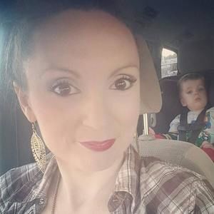 Meet your Posher, Crystal