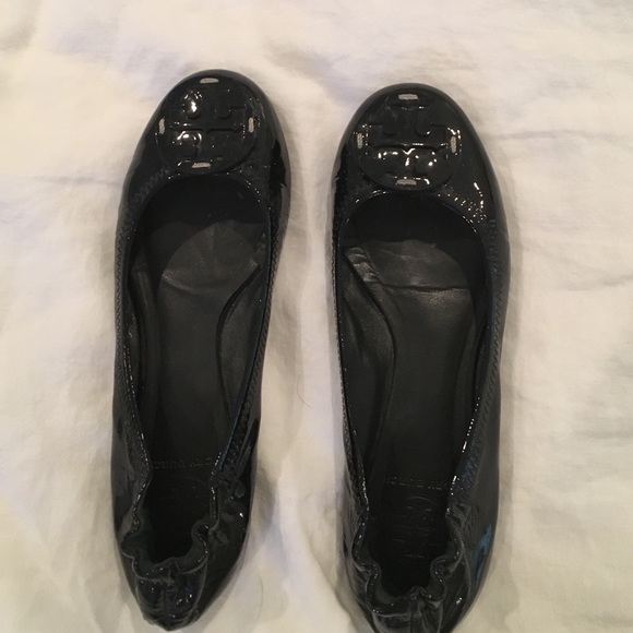 Tory Burch Reva Flats in patent black