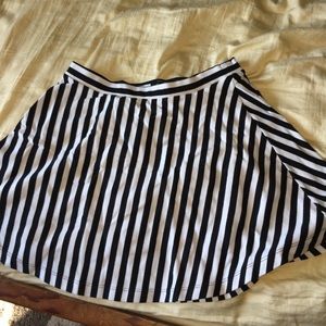 Stripped skater skirt