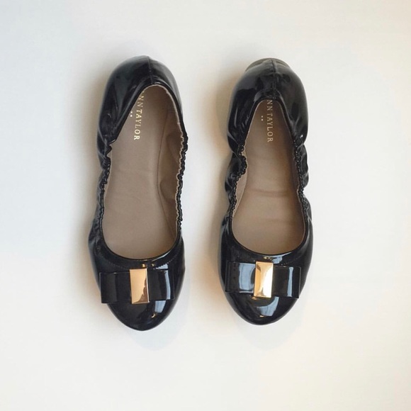 Ann Taylor Flats 7 1/2 NWOT