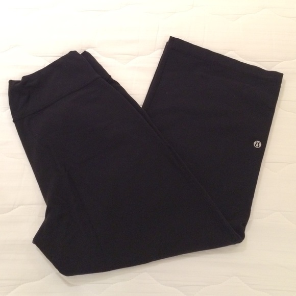 Lululemon wide leg cropped pant