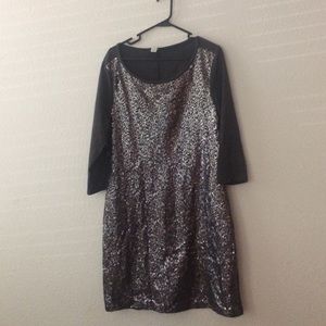 EUC Old Navy sequined shift dress