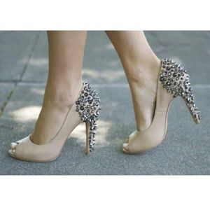 Sam Edelman Lorissa spiked pump Size 8.5 Nude