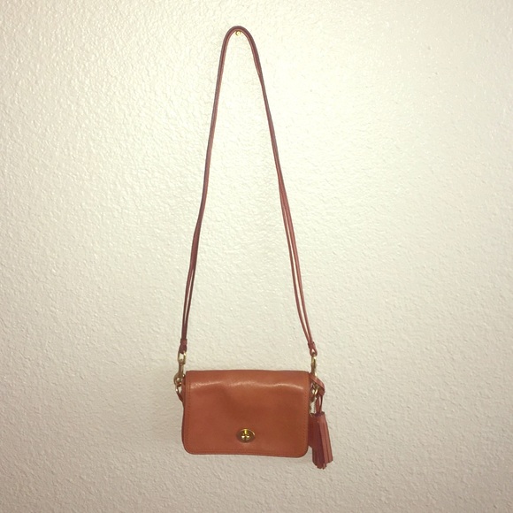 Small Coach cross shoulder bag