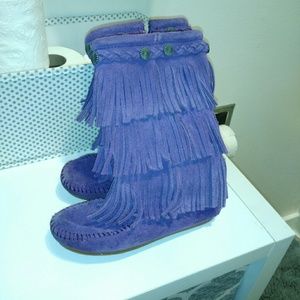 Girls Purple Moccasins!