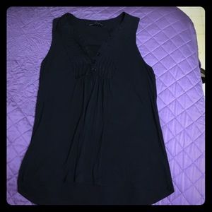 Cable & Gauge Black Sleeveless Tank