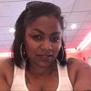 Meet your Posher, Keshia