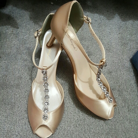 Michaelangelo and Swarovski Crystal Pump