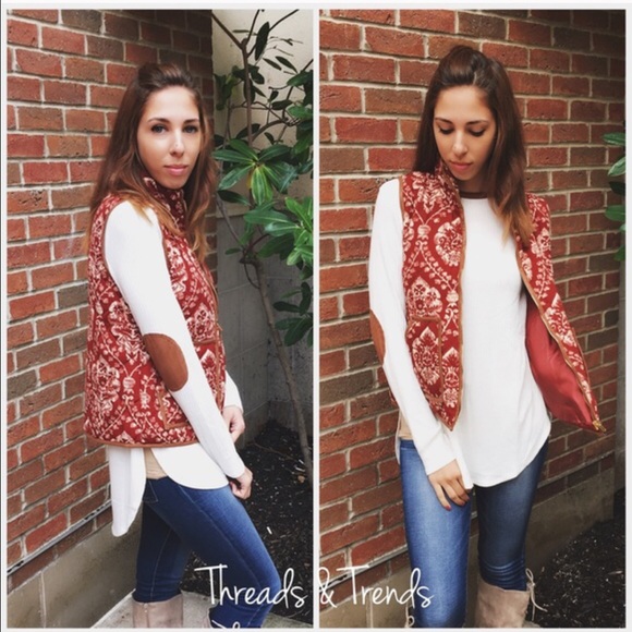 Ribbed Elbow Patch Top - Picture 4 of 4