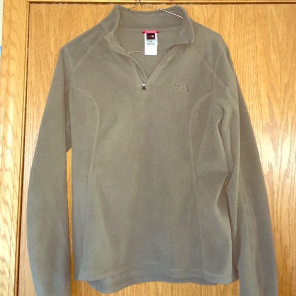 North face pullover