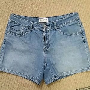 Petite jeans shorts