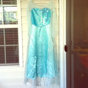 New Adult Elsa Halloween Costume Size M (8-10)