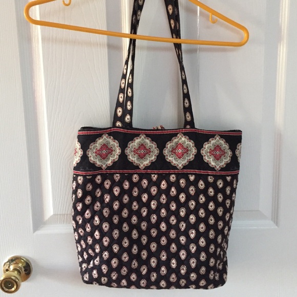 Simple Vera Bradley Tote - Picture 1 of 3
