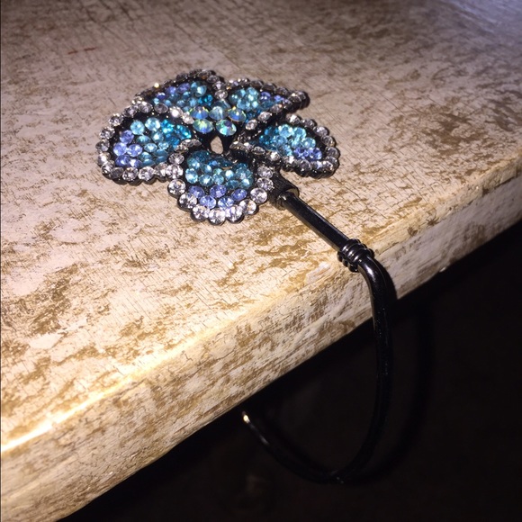 Purse Holder - Picture 1 of 4