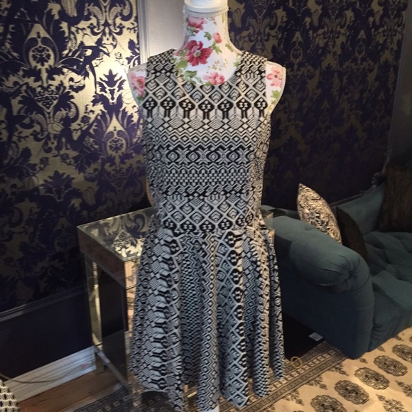 Cynthia Rowley Patterned Skater Dress - Picture 3 of 6