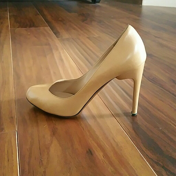 Nicholas Kirkwood Nude Heels