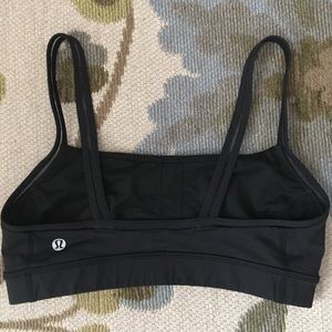 Lululemon bra. Size 6. EUC