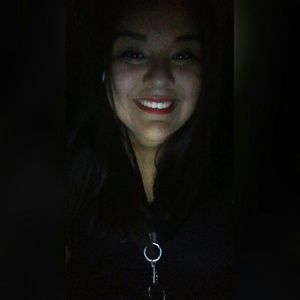 Meet your Posher, Lesly