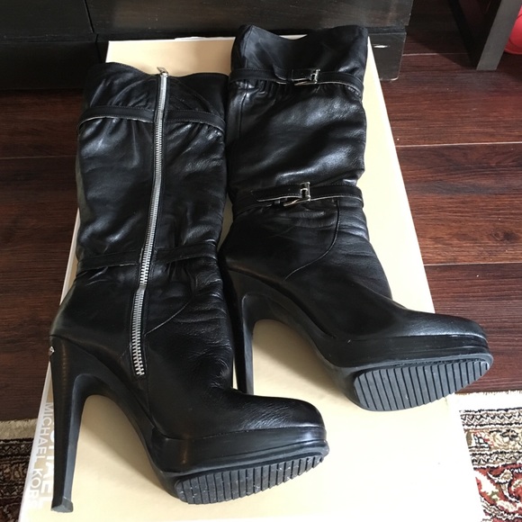 Micheal Kors tall boot
