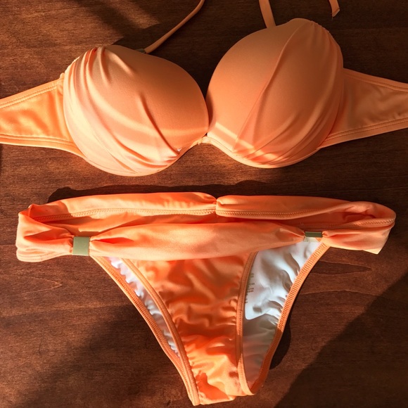 *like new* Victoria's Secret swimsuit