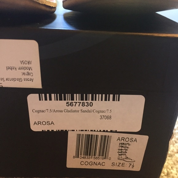 HP!! Light brown/tan gladiator sandals - Picture 3 of 5