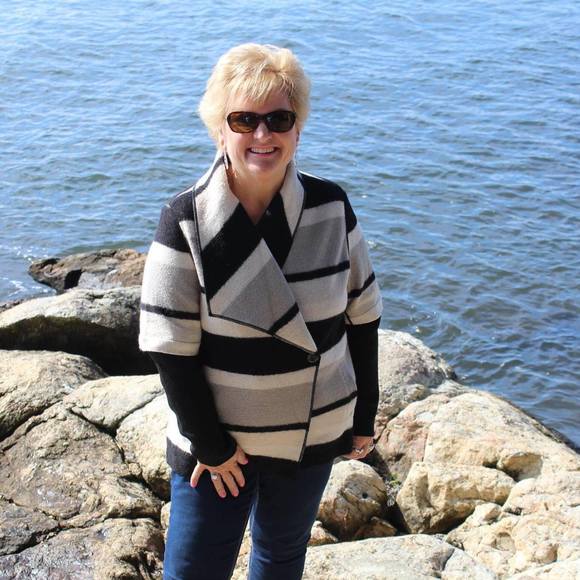 Meet your Posher, Christine - Picture 1 of 1