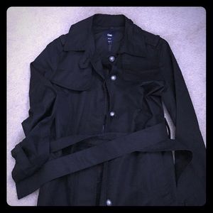 Gap raincoat