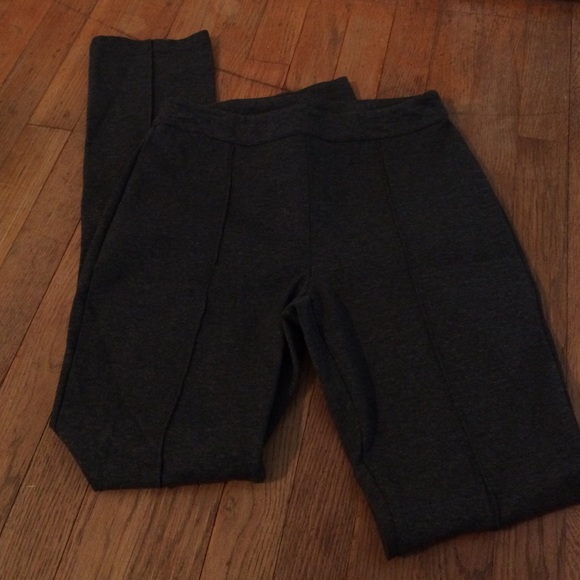 Grey leggings