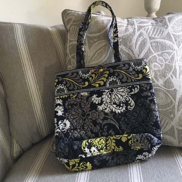 🎉FINAL SALE🎉 New Vera Bradley Tote