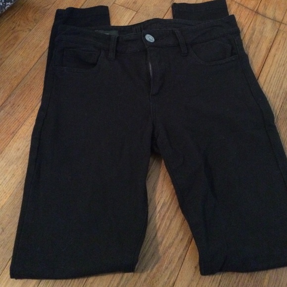 Black leggings