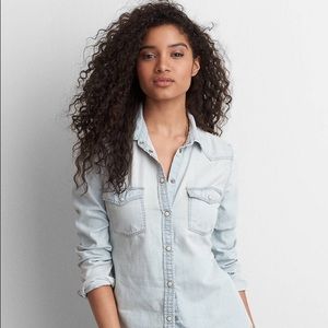 American Eagle chambray button down (L)