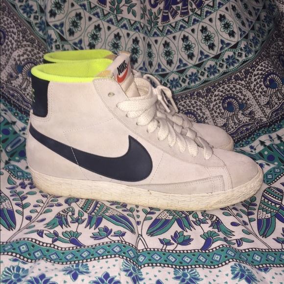 Nike high tops size 8
