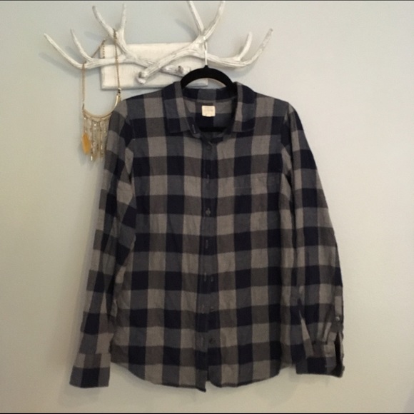 J. Crew plaid shirt size medium. Soft thin flannel