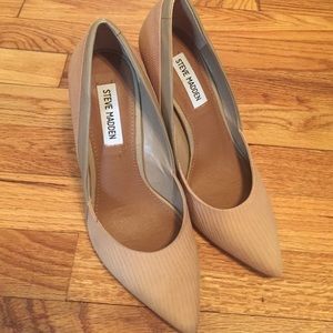 Steve Madden tan heels