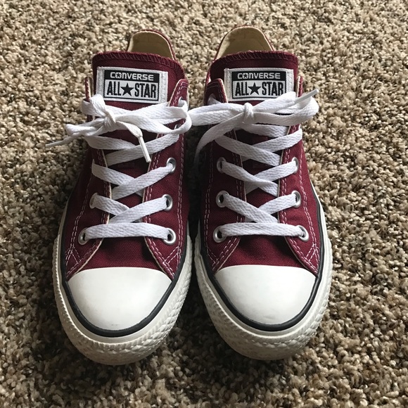 Maroon converse