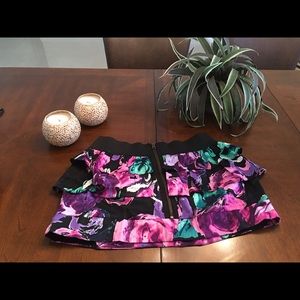 Flower ruffle skirt