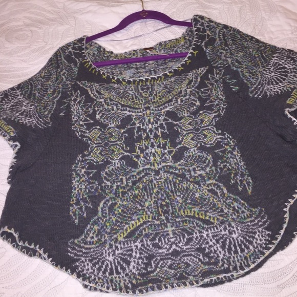 Free People crop sweater - new