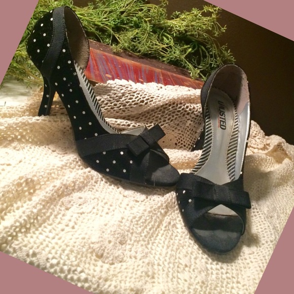 Unlisted stripe || polka dot peep toe pump || 6 👠