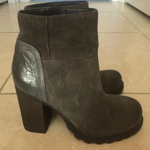 Brand new distressed Sam Edelman booties