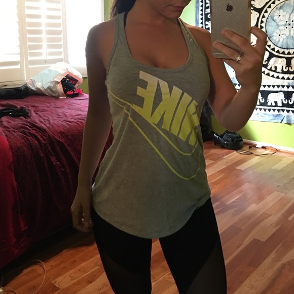 Nike loose fit training tank