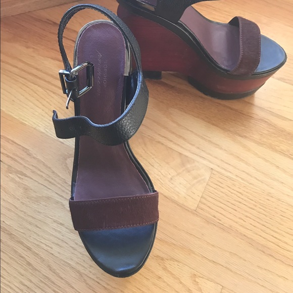 Shoes! - Picture 2 of 3